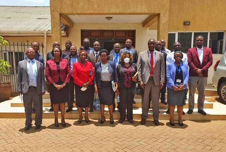 Arch_KE's tweet photo. The association represented by  @alenyagah @SirStephenLutta @Nashon_Tambo and @Wanyoike joined officials from @NemaKenya, @TheIEK, @Boraqs_Kenya, @PLANNINGKe, and NGAO in a multi-Sectoral consultative meeting with @KiambuCountyGov officials led by @Hon_JamesNyoro https://t.co/aIR5p1rtMn