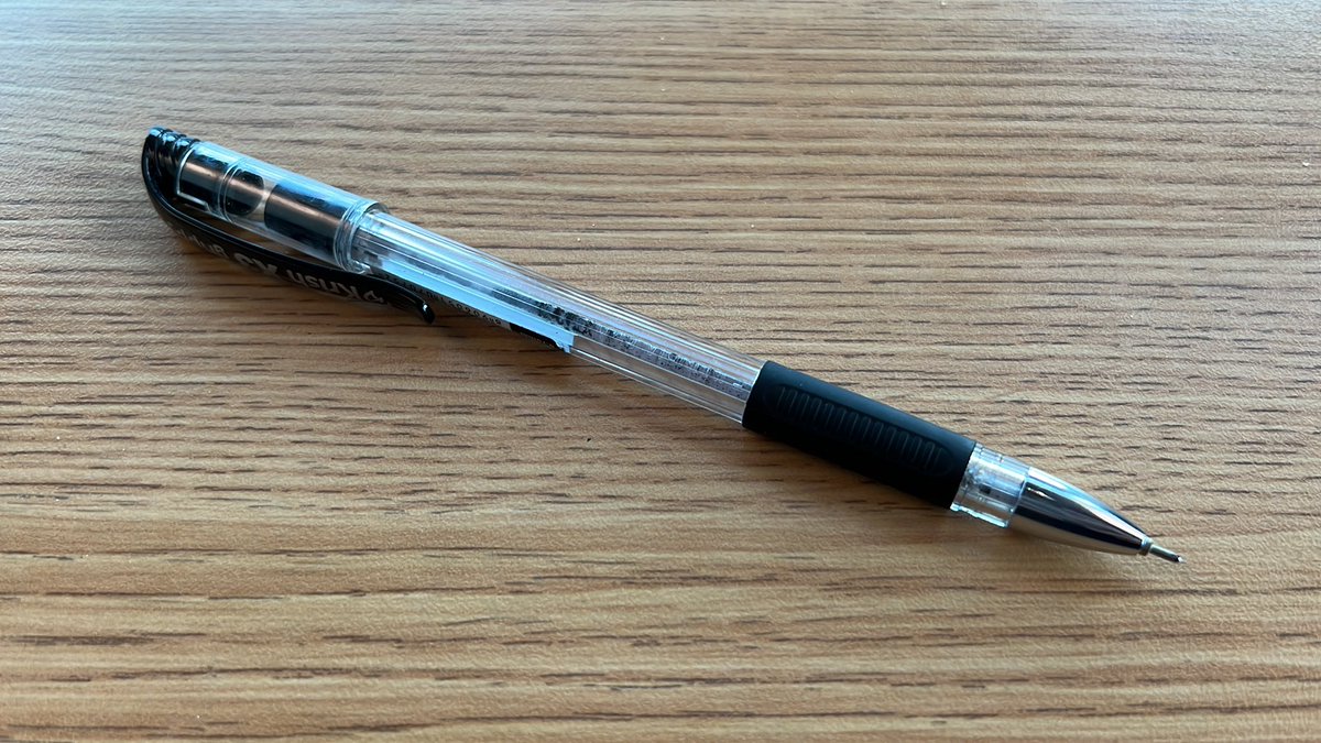 SmedleysStuff's tweet image. Just to let you know my pen ran out this morning. I am very loyal to pens and this is my diary pen of choice. Obviously I carry his successor but, as he is slowly lowered/chucked into his final resting place, I just wanted to take a second to acknowledge his great work. #RIPen
