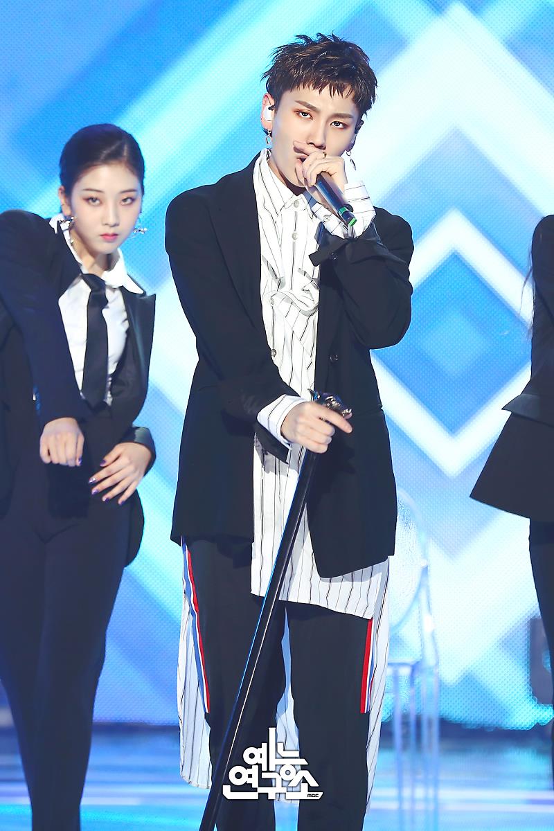 WaitingFor_1004's tweet photo. 180310 Music Core Behind 정일훈
@BTOB_ILL
#Shesgone #Big_Wave
#정일훈 #Ilhoon #Waitingforilhoon https://t.co/o9AzMjKAwN