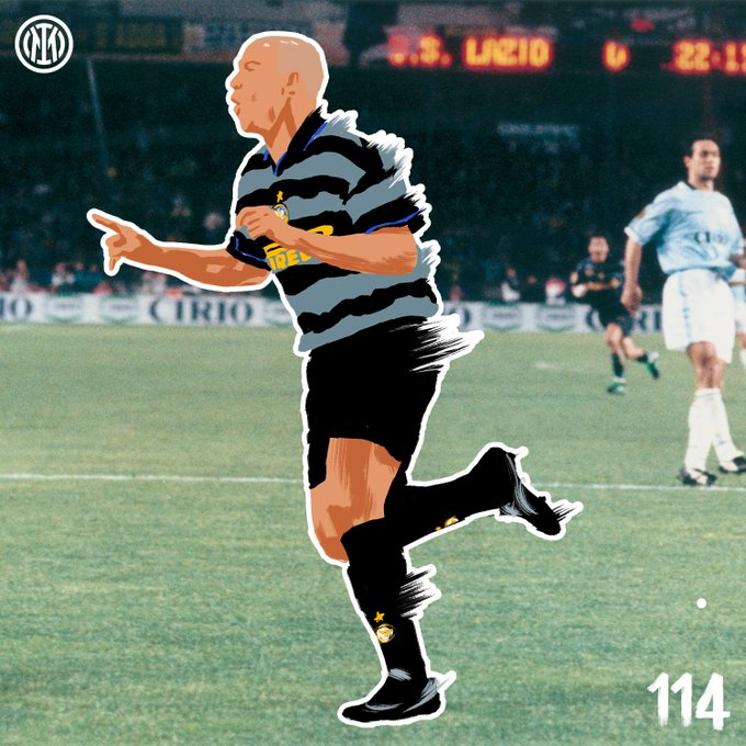 Inter_jp's tweet photo. ロナウド
フェノメノ
簡単に言うと、インテルにとってサッカーの神
@Ronaldo
#Inter114 https://t.co/iw2G0gCnzG
