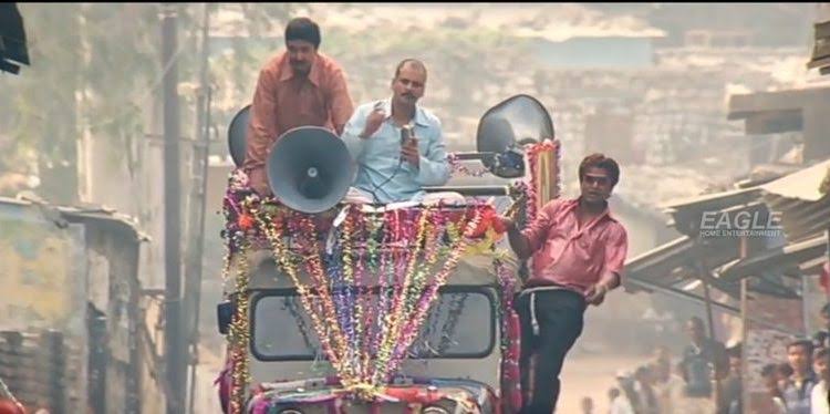 RoflEpicDon's tweet photo. .@DrKumarVishwas के घर के सामने का सीन !!!! https://t.co/QX0whe863G