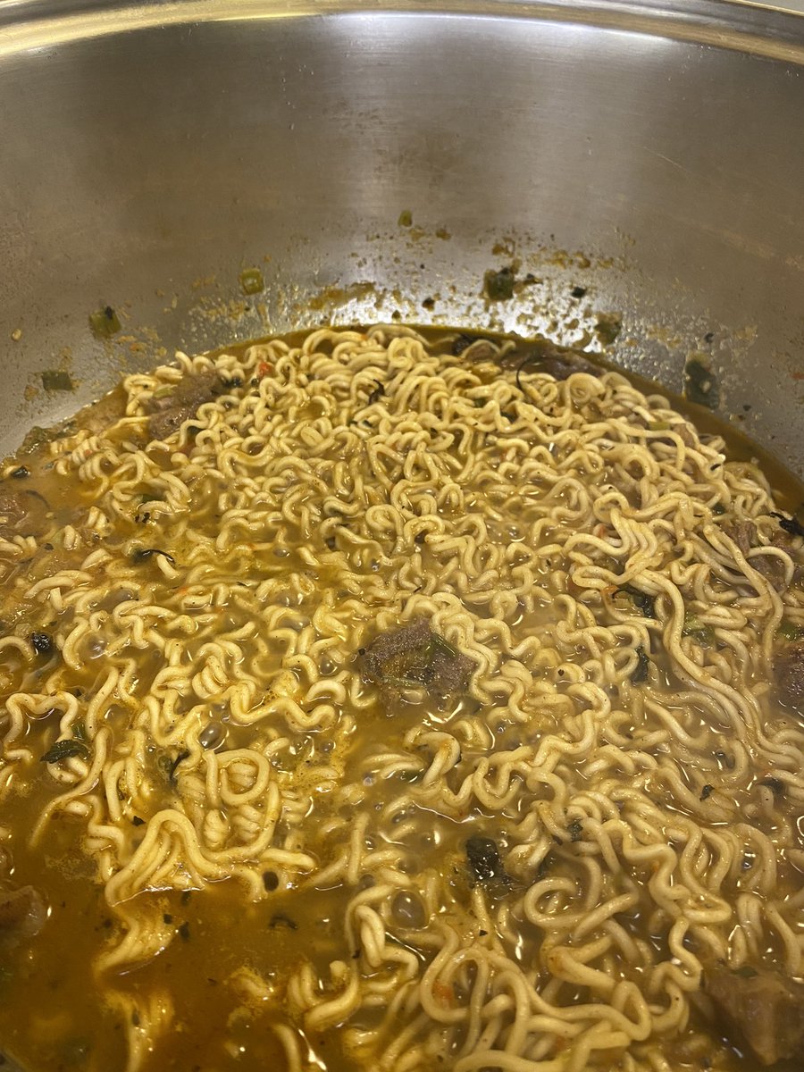 Nedu_bahdguy's tweet photo. Chicken Noodle peppersoup! https://t.co/DKnTiVtSH6