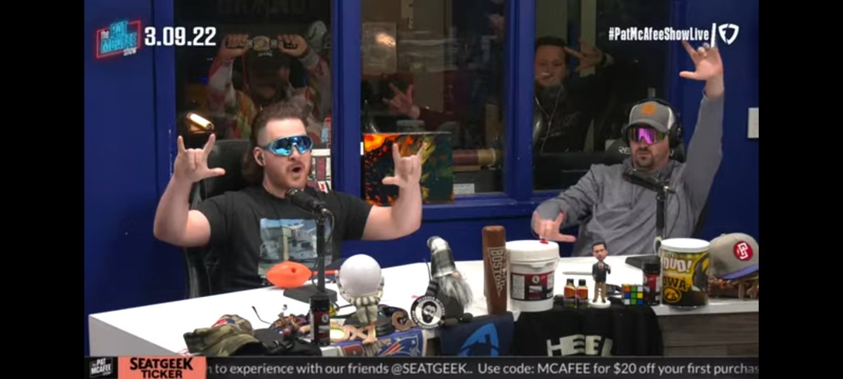 TheWonnenOnlee's tweet photo. #PMSMoney electric interview, as always. Love this show!!! $poking.bears https://t.co/gc2hoChaTL