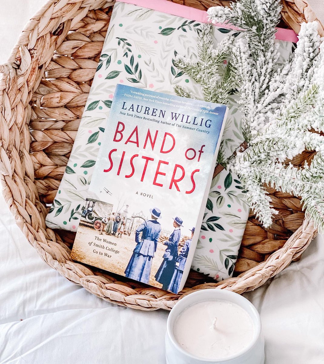 Thank you <a href="/WmMorrowBooks/">William Morrow</a> <a href="/laurenwillig/">Lauren Willig</a> <a href="/TLCBookTours/">TLC Book Tours</a> for this gorgeous book I LOVED!!!! Check out this paperback release of one of my favorites!! instagram.com/p/Ca6ICXLLU2v/…