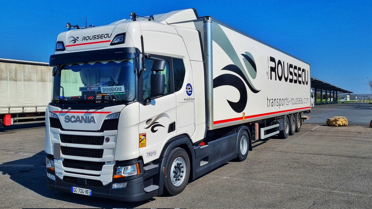 f4dvx's tweet photo. My Truck #f4dvx https://t.co/2Cw5GUGwjN