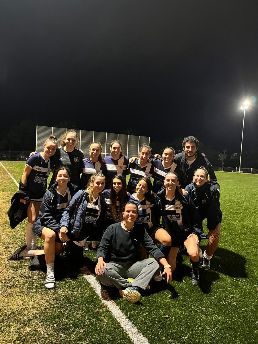 PRETEMPORADA 2022

#Femenino
Nuevo amistoso de preparacion con nueva victoria.
Esta vez fue 5 a 1 contra Syncro con goles de Paula Olivera, Manuela Vaccarezza, Paz Durán, Camila Márquez y Julieta Espino.