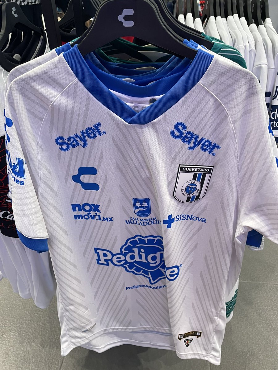 cabaag03's tweet photo. Hoy andaba bien agresivo, hasta me dieron ganas de comprar esto

#queretaro #Pateticos #Mexico #Vandalismo https://t.co/cFnvvkZcXq