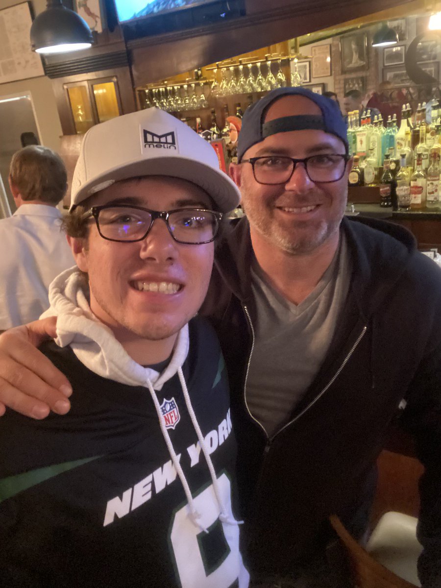 Happy Birthday to my one and only! Hit up a couple of our favorites today <a href="/EatatSHACK/">EatatSHACK</a> <a href="/anthoninos/">Anthonino's Taverna</a>