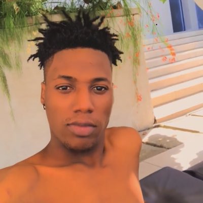 napoleon_225's tweet photo. #NouvellePhotoDeProfil https://t.co/ArLqD8Zpvy