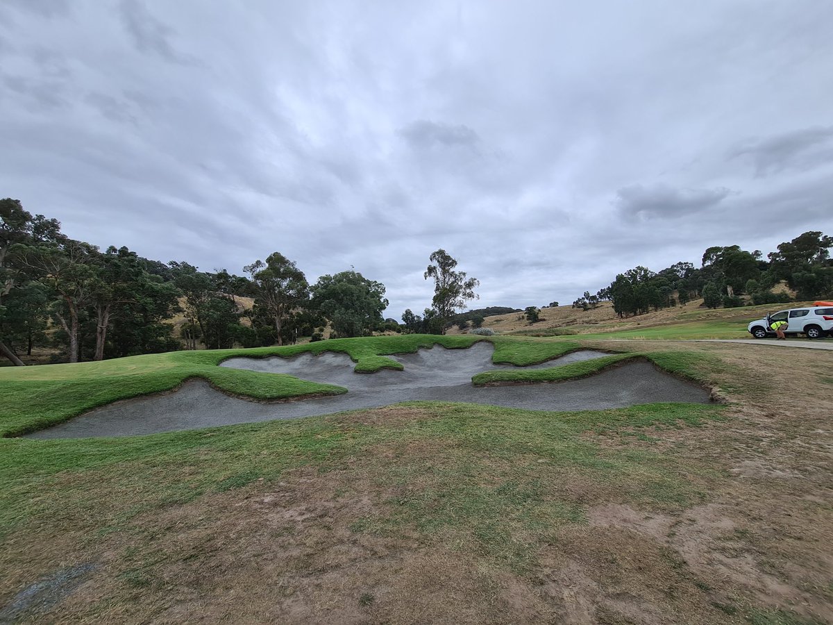 as22obrien's tweet photo. Another week in Victoria for the @GlobalTurf3 N.S.W crew. Some really unique shaped bunkers given the @CapConGolf treatment to insure they remain pristine for a long time to come. #capillaryconcrete 
#globalturfprojects
#theheritagevic https://t.co/NfFwHv5YLF