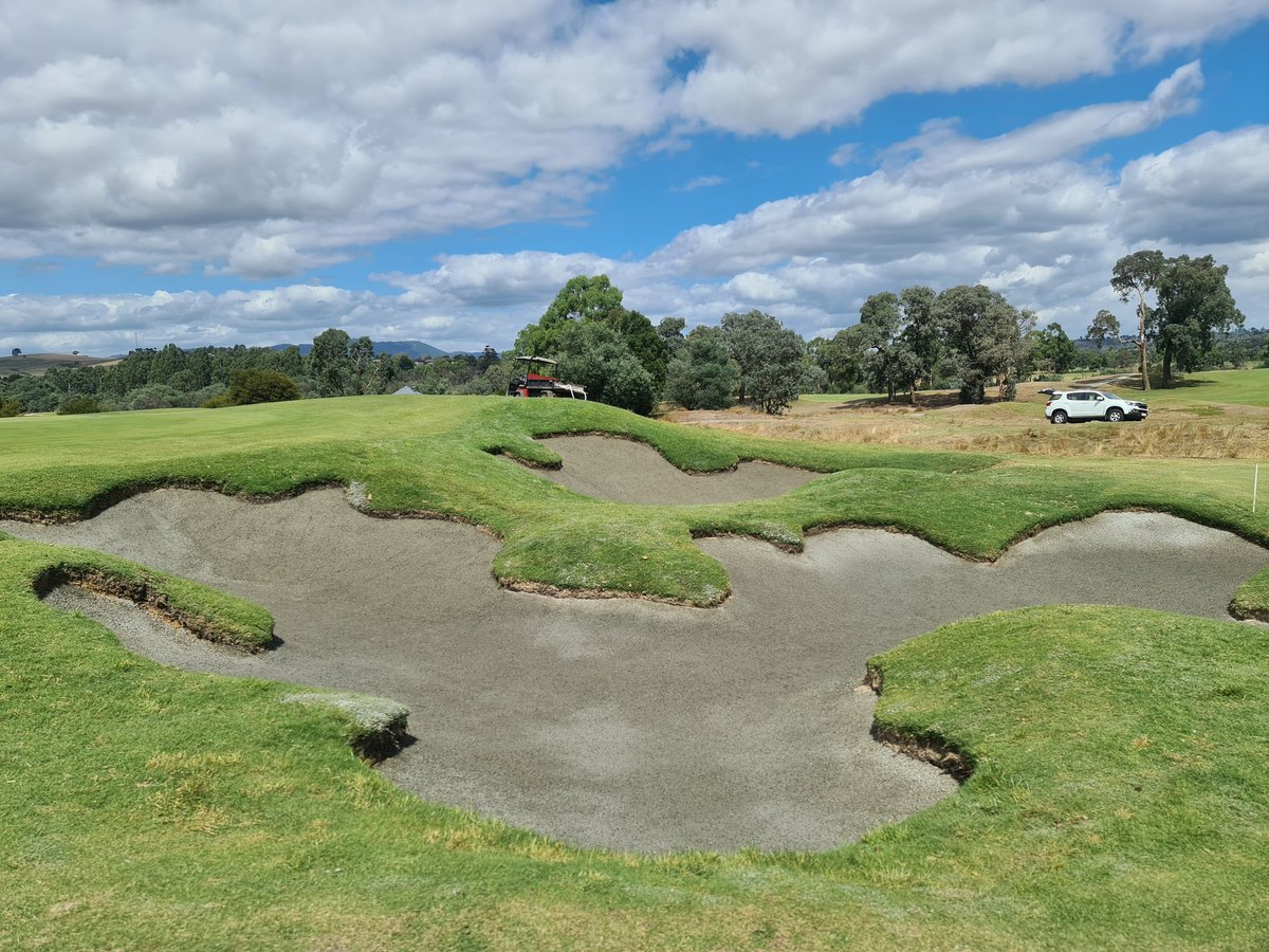 as22obrien's tweet photo. Another week in Victoria for the @GlobalTurf3 N.S.W crew. Some really unique shaped bunkers given the @CapConGolf treatment to insure they remain pristine for a long time to come. #capillaryconcrete 
#globalturfprojects
#theheritagevic https://t.co/NfFwHv5YLF