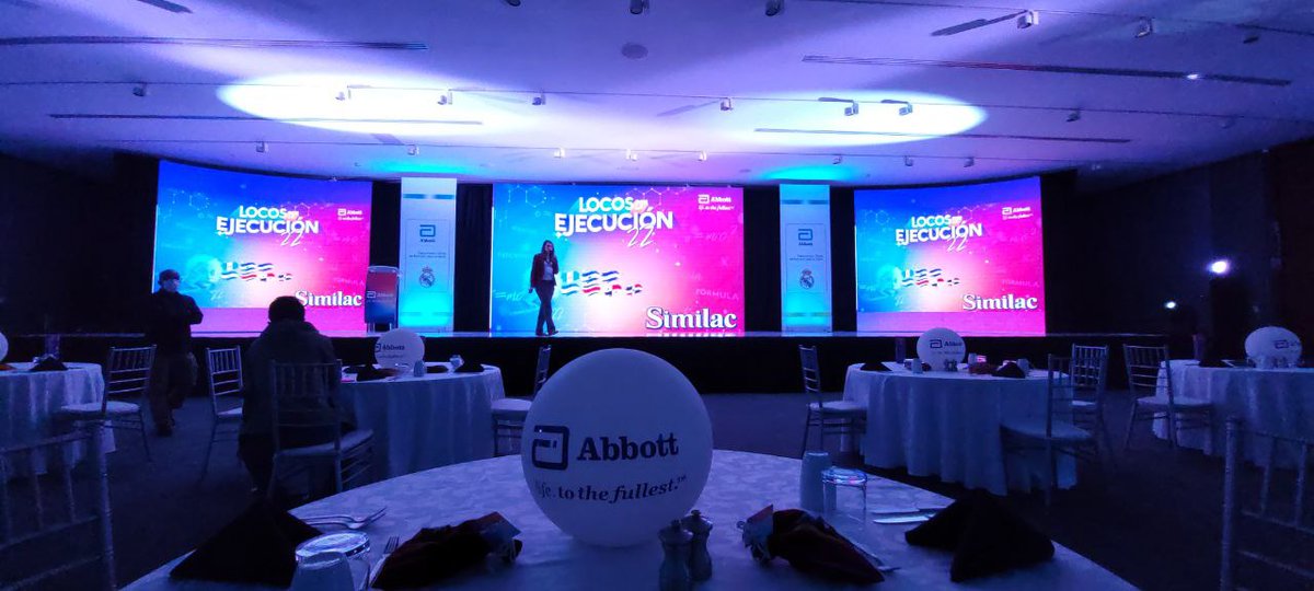 DcAudiovisuale2's tweet photo. Convencion
Locos por la Ejecucion
#Abbott 
#Studiopensabene https://t.co/1xXgRRIk92