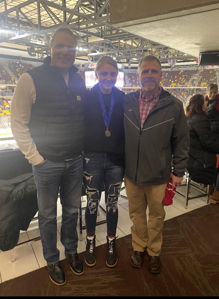 GronnerJ's tweet photo. Also big week for Andrea Pocernich:  Winning the Region 7A AAA award last Wednesday, and this Wednesday scoring her 1000th point in our semifinal victory! https://t.co/7hHHlcfTMW