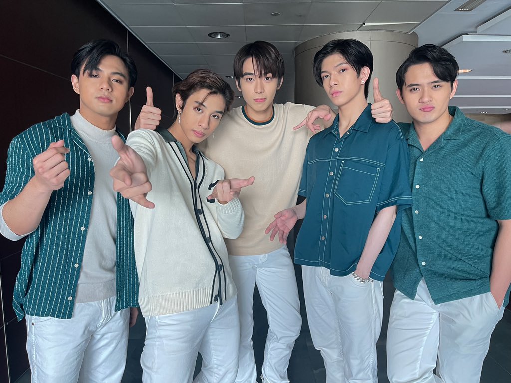 bgyo_ph's tweet image. #BGYO | Hope you all enjoyed watching today&apos;s episode of #MagandangBuhay! @BGYO_members’ sending love and positive vibes your way, ACEs! 

#BGYOcelebrates1stYear