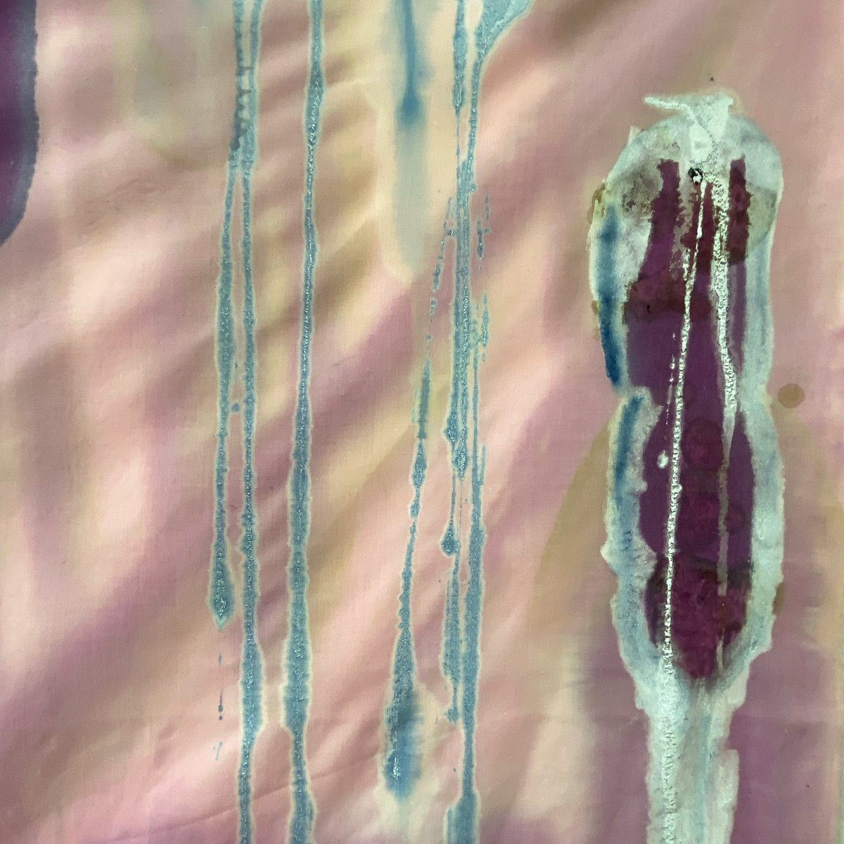 MehrajArts's tweet photo. Back in studio and loving it! #sbadoesherma @uhcreatives #textiletakeover ! #Dye #Tiedye https://t.co/OXA7gYO6xc
