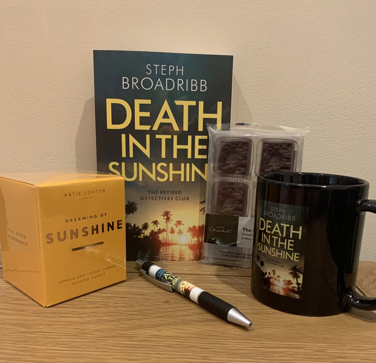 crimethrillgirl's tweet photo. #COMP I’ve got a fab prize to #giveaway to 1 lucky winner. Just RT &amp; follow me to enter. Closes midnight (UK) Thurs 17 March 22. Open worldwide. No cash alter. [prize: signed paperback DEATH IN THE SUNSHINE plus mug and pen, Katie Loxton candle, Hotel Chocolat chocs]. Good luck! https://t.co/UgnnsPyouC