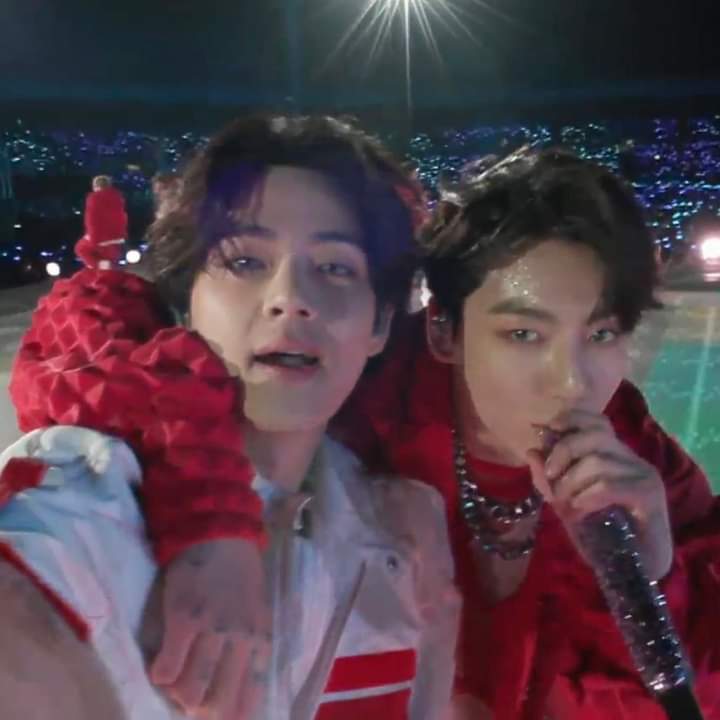 vniegguk's tweet photo. THE HOTTEST DUO.
#PTD_ON_STAGE_SEOUL https://t.co/OfHjCwgWon