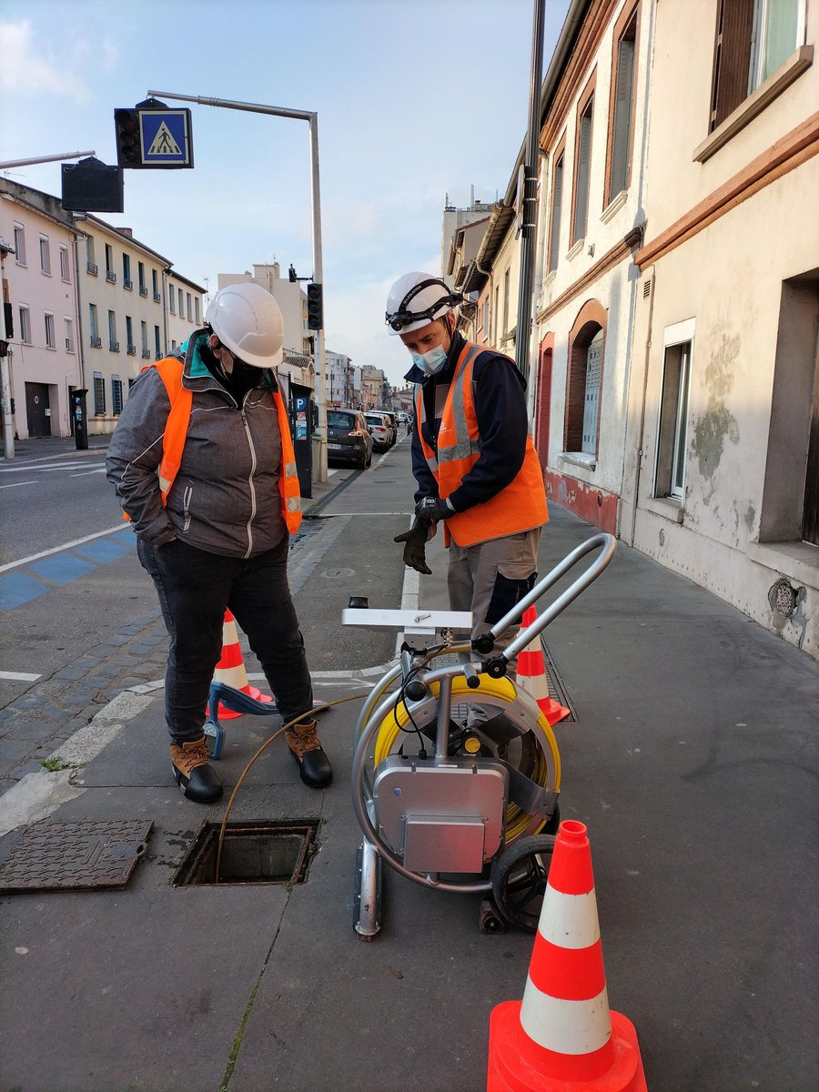 MarineZwierzak's tweet photo. La Femina Week à #Toulouse, c'est maintenant ! 10 femmes sont aux côtés des agents @suez Occitanie pour découvrir les métiers de l'assainissement.
Une expérience "rafraichissante et essentielle" pour les participantes et les agents !💧
#inclusion #mixite #diversite https://t.co/wet0gsmoRu