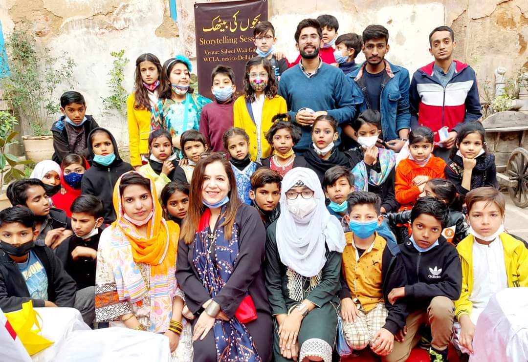 virsa222's tweet photo. Lahore Virsa &amp; Bushra Welfare Foundation conducted a free cultural &amp; Heritage tour for the students of https://t.co/9yP508Mtcv of Delhi Gate and its belongings .

Tour Hosted by Mohsin Faraz Chairman LahoreVirsa and the team visited Delhi Gate ,wazir khan Mosque ,Haveli Mian https://t.co/caSHG0fQtM