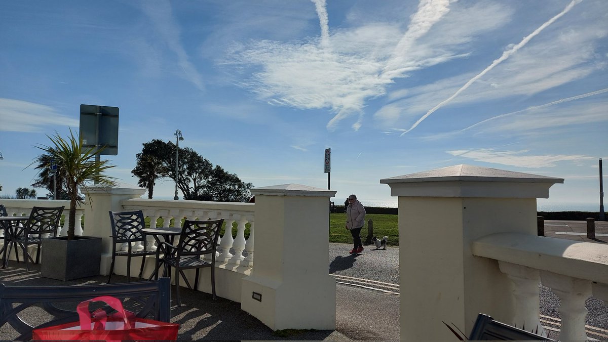 uk_sf_writer's tweet photo. The #Leas in sunny #Folkestone from the #ViewRestaurant in March.
Who needs the med? https://t.co/CWzm00zJ6C