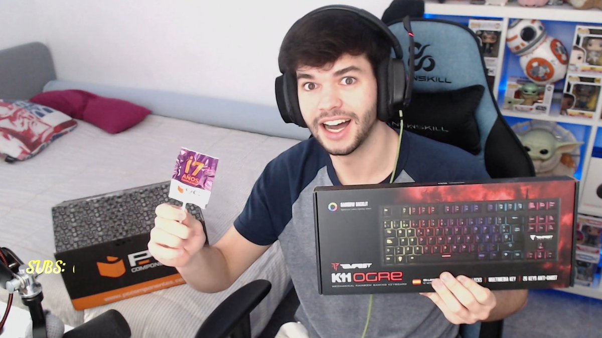 UriskoG's tweet photo. Hoy en directo hemos abierto esta locura! 😱😍

Gracias a @Tempest_ES por este regalazo y bueno felicitar a @pccomponentes por esos 17 años!💜

Recordar que tenéis descuentazos en su web! 
⬇️😱
https://t.co/7ab5Lo0s63

#PcAniversario #FamiliaTempest  #TempestArmy https://t.co/QsREBQpird