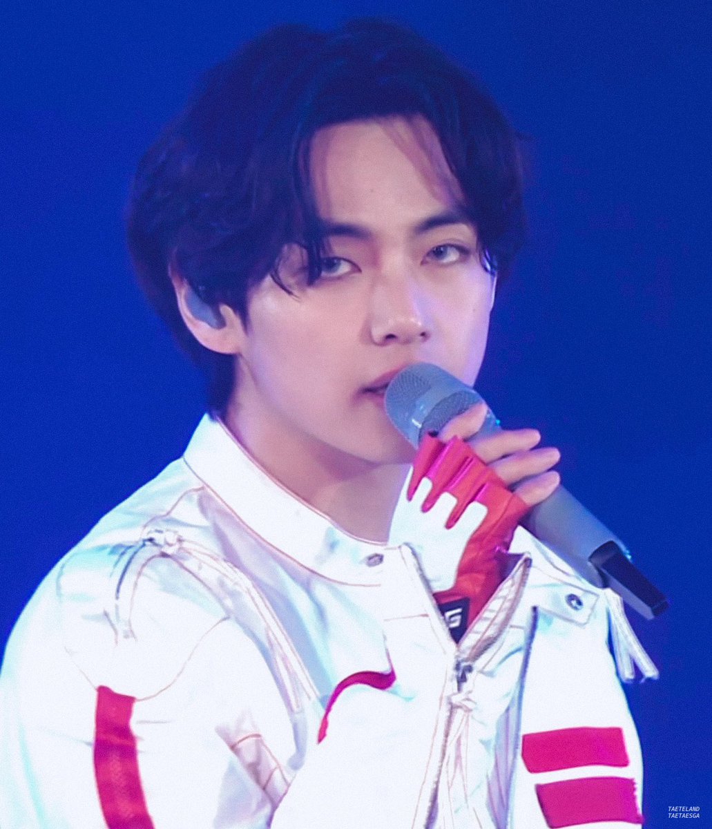 KIM TAEHYUNG IS A MASTERPIECE