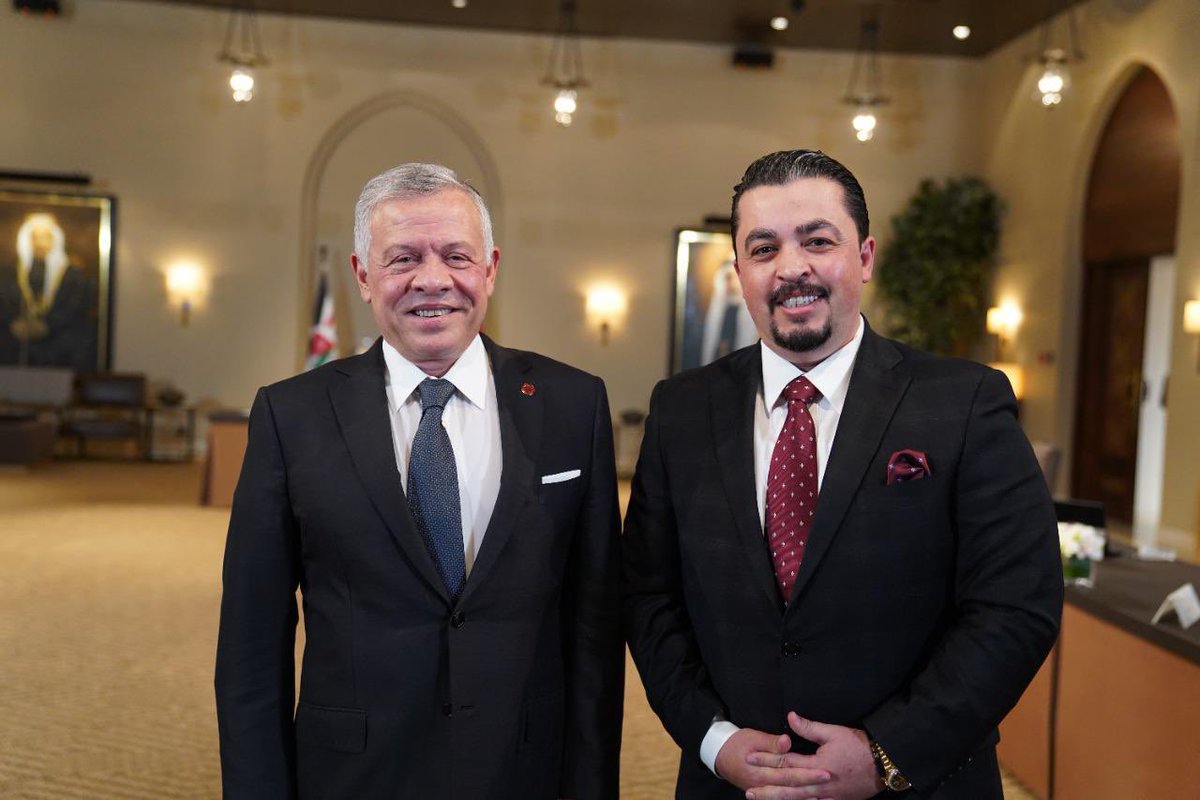 HawariAndre's tweet photo. تشرفت الأربعاء بلقاء جلالة الملك مع رؤساء الكتل النيابية ورئيس المجلس، تركّز الحديث على الإصلاحات السياسية ومستقبل الأردن الزاهر بإذن الله، أن تسمع مباشرةً من جلالته ترتفع عندك درجات التفاؤل، وضعت جلالته بنهج كتلة المستقبل المستند إلى مدونة السلوك، ودعمها لمخرجات منظومة الإصلاح https://t.co/c3CPqa9jeg