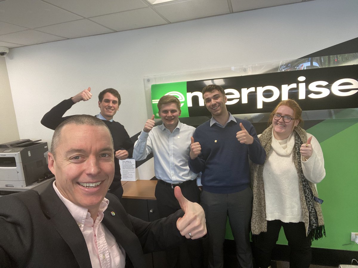 arlovelock's tweet photo. Teddy and team Aldershot with a 91% and 93% back to back Customer Service score 🙏 #CustomerService #driveto85 @SakGill1 @CH_erac https://t.co/4rCKaDI6Ln