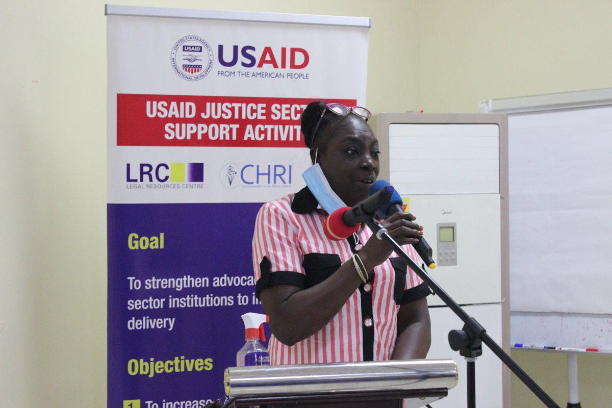 CHRIAFRICAOFFIC's tweet image. Happening now is a sensitization workshop for the Media on Community Service Sentencing in Ghana

This activity is supported by @USAID 

#JSSActivity
#NoBarrierToJustice