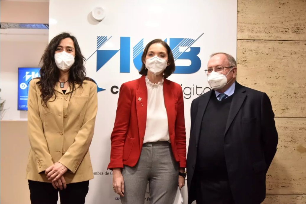 retinnaDS's tweet photo. La ministra de Industria, Comercio y Turismo, Reyes Maroto, inauguró este espacio de Coworking, afirmando que "refuerza la imagen" de vanguardia tecnológica y emprendimiento. Maroto ha asegurado que se trata de un "proyecto ambicioso y transformador". https://t.co/4JJism9brt