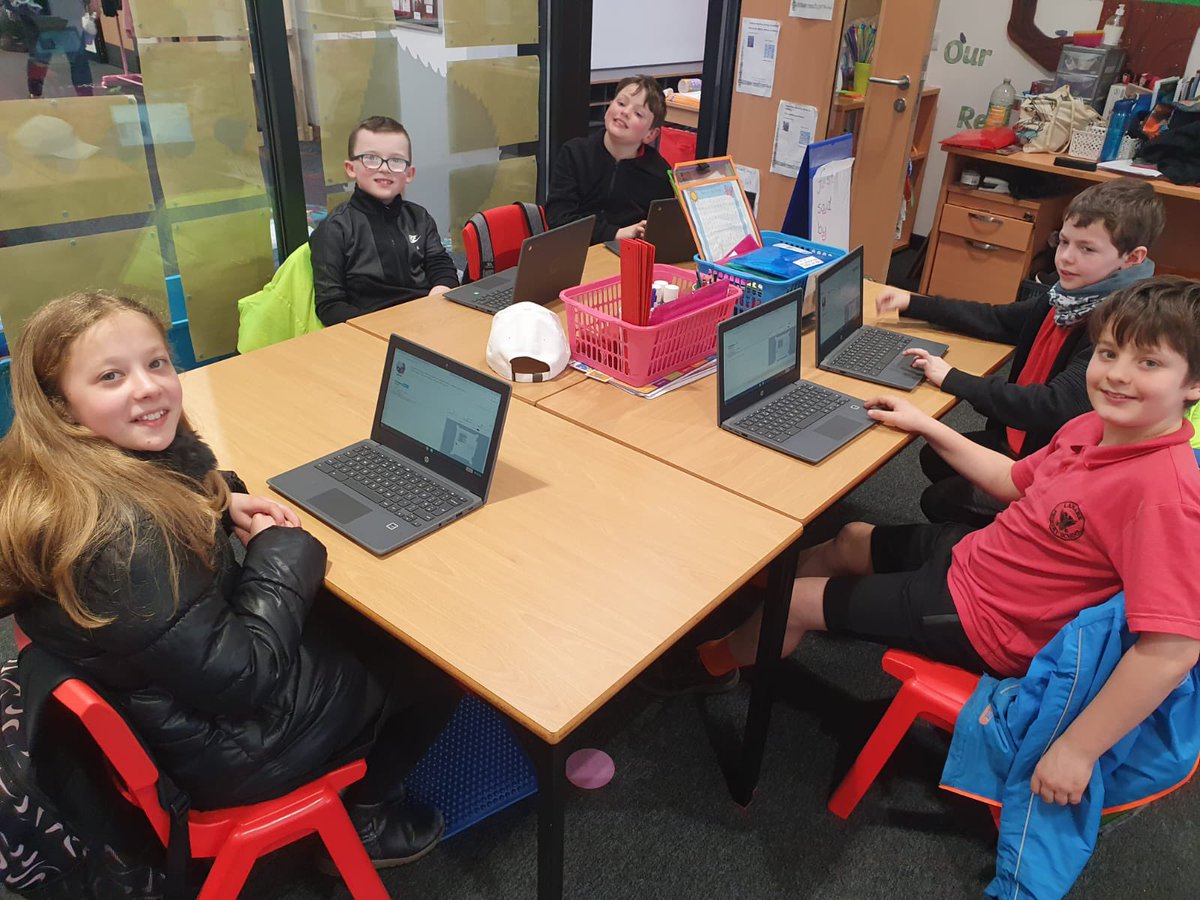 LanarkPrimary's tweet photo. P5-7 Coding Club were sending messages to the International Space Station as part of the #AstroPi coding challenge! 🛰💻🌌 👨‍🚀 @astro_pi @ESA_Education #SpringBackIntoClubs https://t.co/aq2E2yEndW