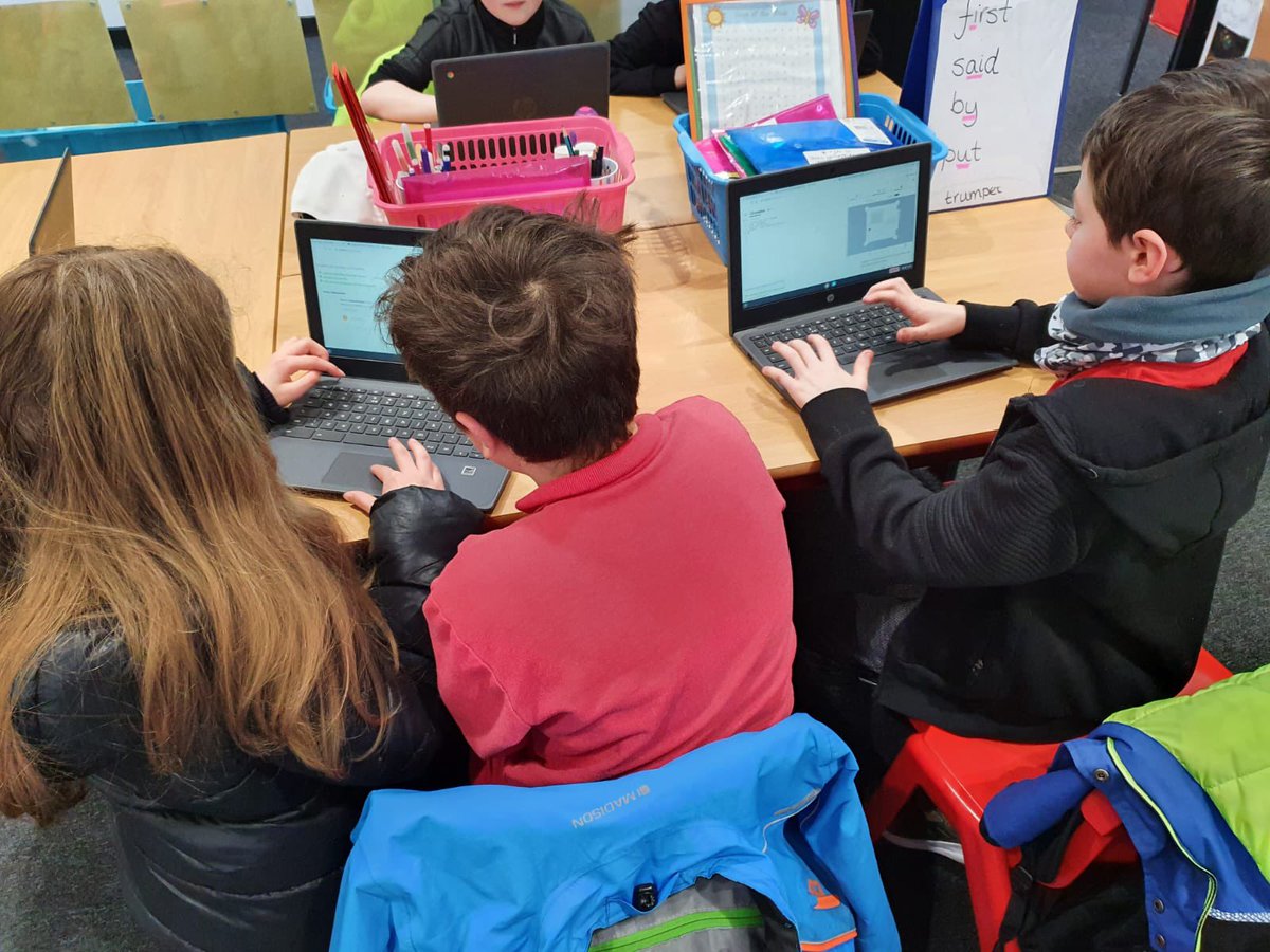 LanarkPrimary's tweet photo. P5-7 Coding Club were sending messages to the International Space Station as part of the #AstroPi coding challenge! 🛰💻🌌 👨‍🚀 @astro_pi @ESA_Education #SpringBackIntoClubs https://t.co/aq2E2yEndW