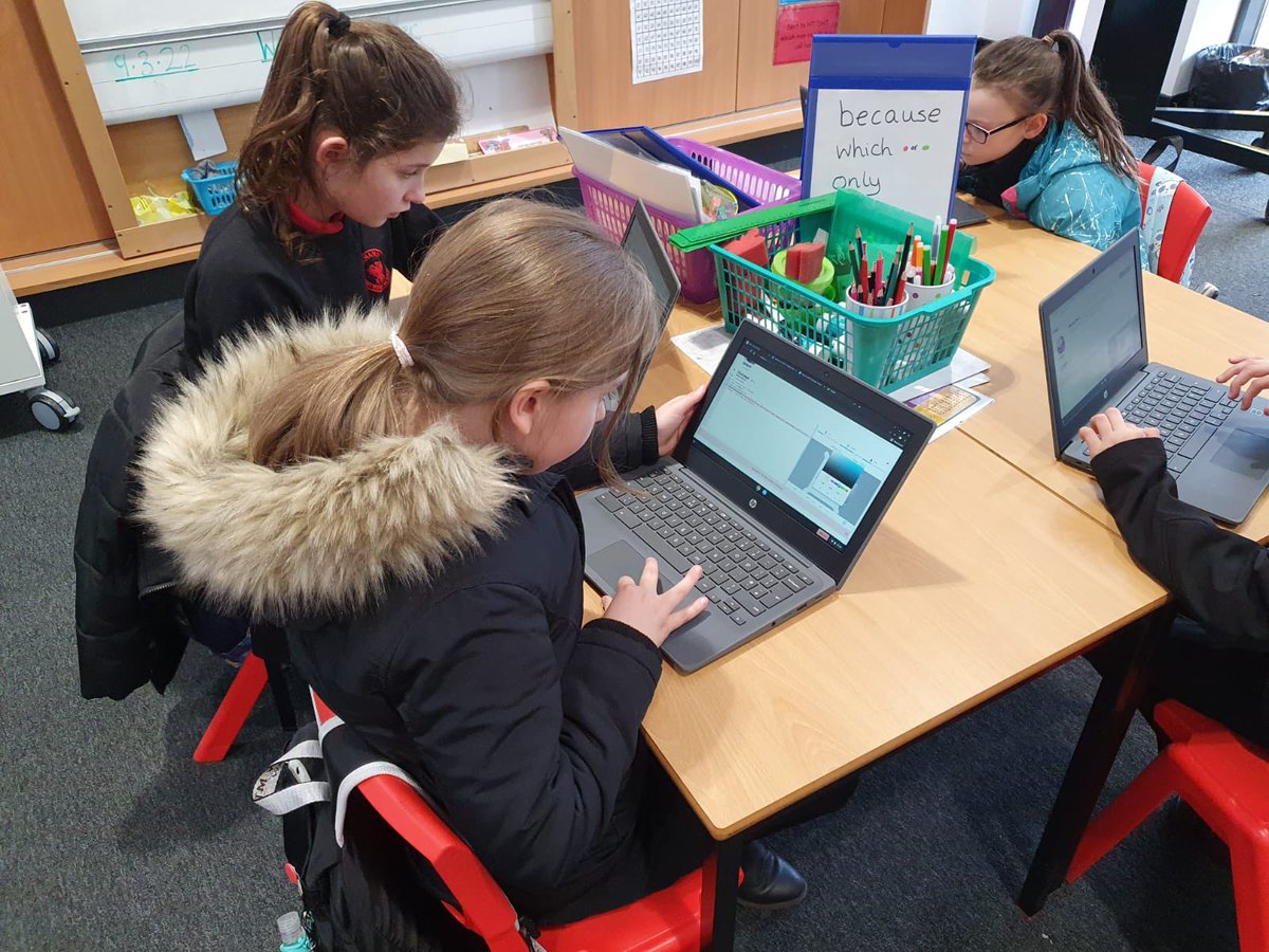 LanarkPrimary's tweet photo. P5-7 Coding Club were sending messages to the International Space Station as part of the #AstroPi coding challenge! 🛰💻🌌 👨‍🚀 @astro_pi @ESA_Education #SpringBackIntoClubs https://t.co/aq2E2yEndW