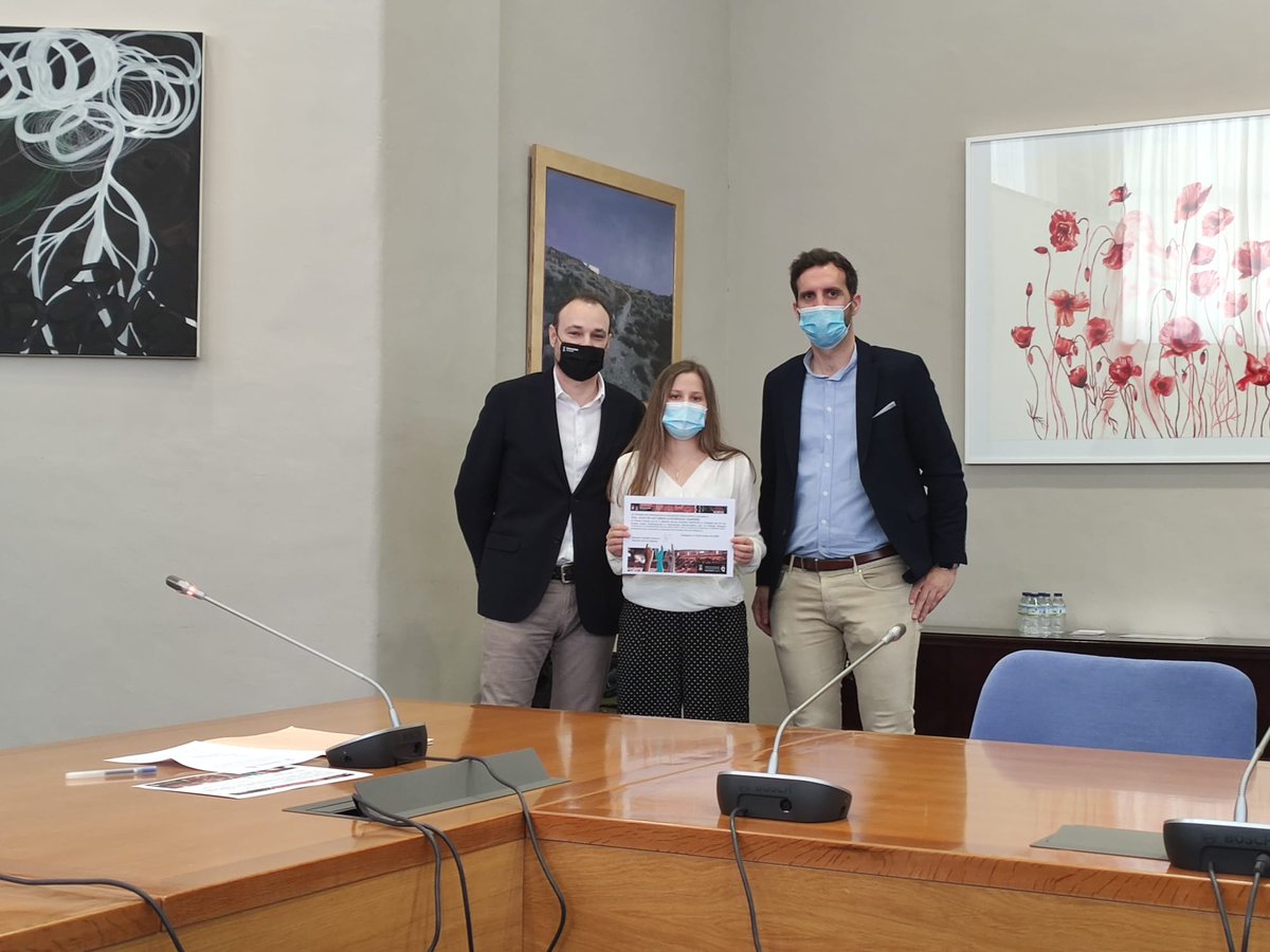 ZgzOpenGob's tweet photo. Estamos de celebración en @participazgz, hoy se entregan los Premios PARTICIPA a TFG y TFM defendidos el pasado curso en @unizar. Enhorabuena a las y los ganadores. https://t.co/fwhD2bCUan https://t.co/TXj5rsfe1S