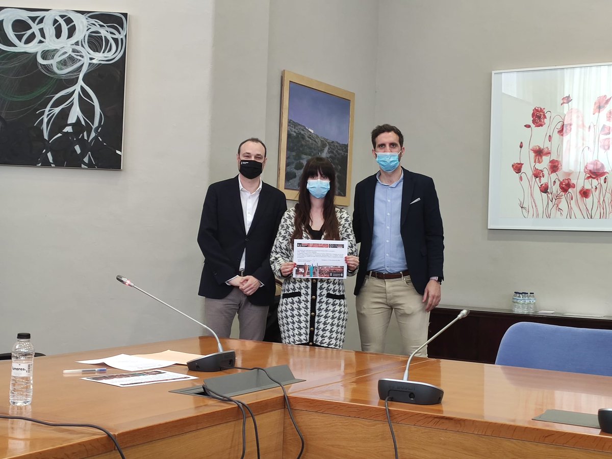 ZgzOpenGob's tweet photo. Estamos de celebración en @participazgz, hoy se entregan los Premios PARTICIPA a TFG y TFM defendidos el pasado curso en @unizar. Enhorabuena a las y los ganadores. https://t.co/fwhD2bCUan https://t.co/TXj5rsfe1S