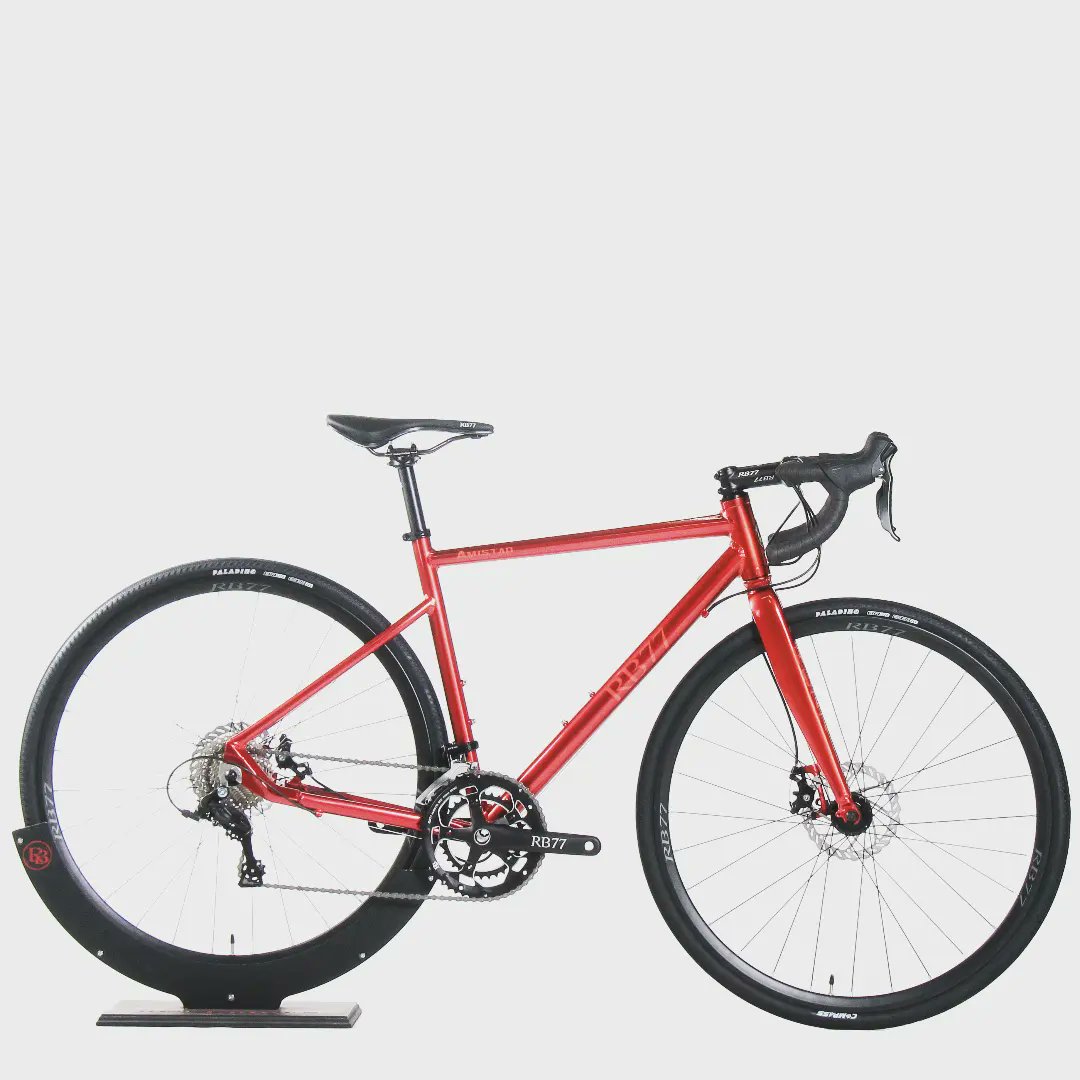 ROCKBIKES_home's tweet photo. ROCKBIKESは今年10周年を迎えます。これを節目に新たに「ROCKBIKESの世界観をより身近に感じて貰える、お求めやすい価格のセカンドライン」をコンセプトに「RB77」を展開します。第一弾はディスクロードAmistad。
定価¥82,500
#ROCKBIKES #RB77 #amistad #discroad #gravelbike #roadbikelife #自転車 https://t.co/JLN1KibF6x