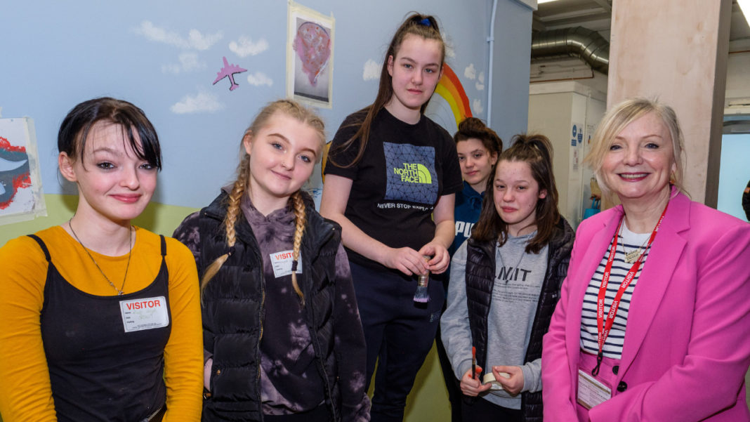 BUSINESS MONDAYS. tweet media