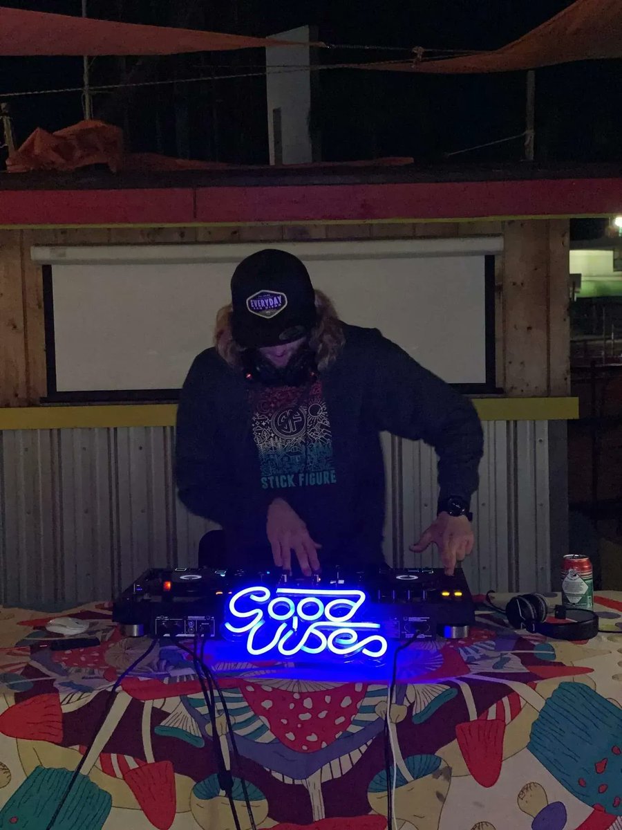 Sepiida_Bass's tweet photo. Throwback to my first show in San Diego with thegoodvibes.fest !
Always feels so good to play music live on a system and vibrate with everyone. Music is Energy. The Energy is Love!
📸 : @jess_do_.it
#livemusic #dubstep #bassmusic #globalbass #inspire #universe #truth #vibrations https://t.co/HA3h1a3ae0