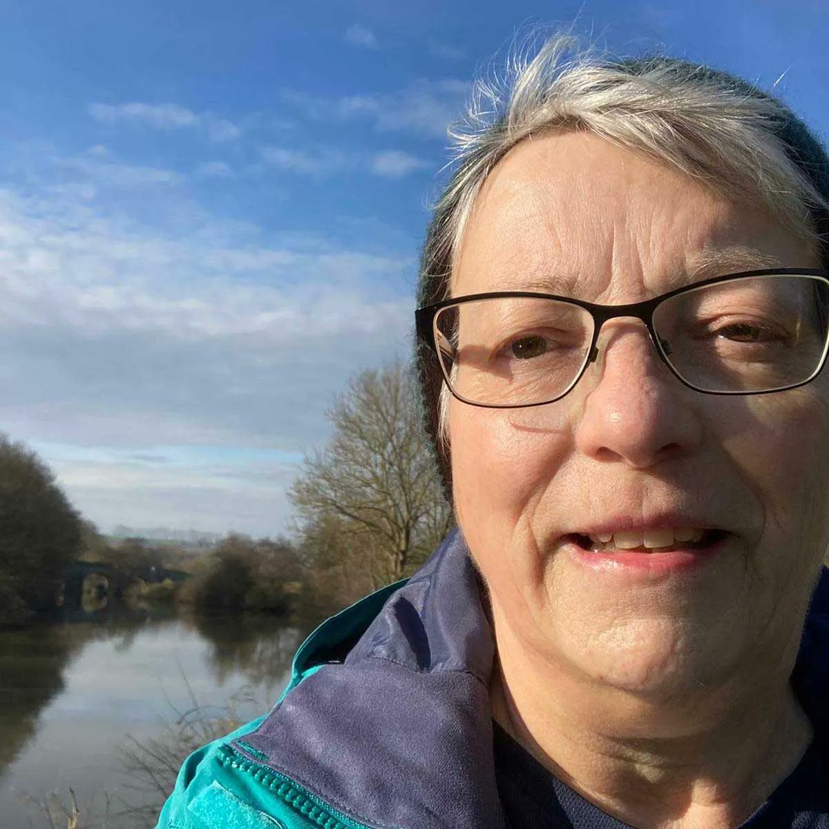 AmosTrust's tweet photo. And we’re off! Here’s Sue Elliott from Maidstone part-way through her 21km for Run The Wall today. Individuals are running and walking from 5km to 50km to raise awareness. Will you show them your support by donating? https://t.co/amw64xl8ce #WeDoHope #RunTheWall #RightToMovement https://t.co/mf3bn31ixC