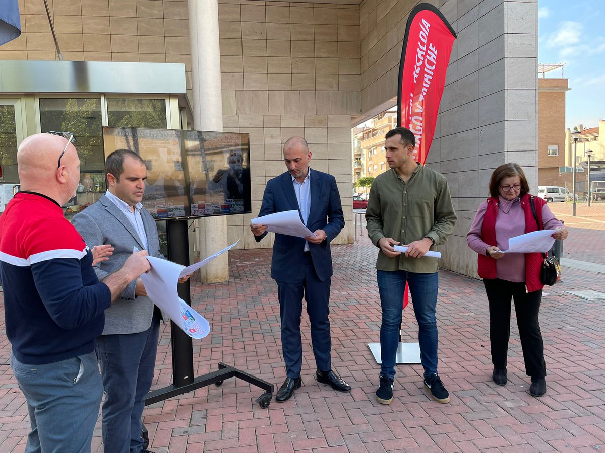 AytoMurcia's tweet photo. 🏃 300 participantes tomarán la salida en el VIII Duatlón Ciudad de Murcia - Memorial Pablo Alarcón Menchón.
👉 La prueba, que se celebrará el próximo domingo 20 de marzo con salida y meta en Santiago y Zaraiche, tendrá categoría de Campeonato Regional.
ℹ️https://t.co/hlM9QU1W99 https://t.co/K4trkTnjIc