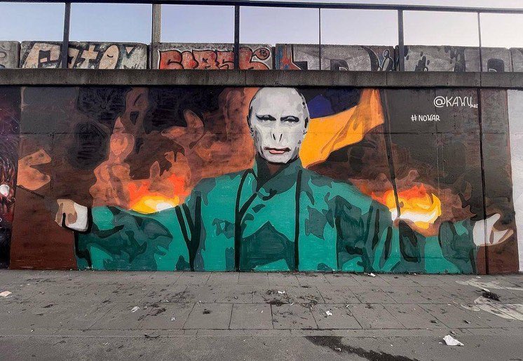 KyivPost's tweet photo. We all know the end of this story.
#StopPutin #UkraineRussianWar #RussiaInvadesUkraine https://t.co/BOaTIoNRo1