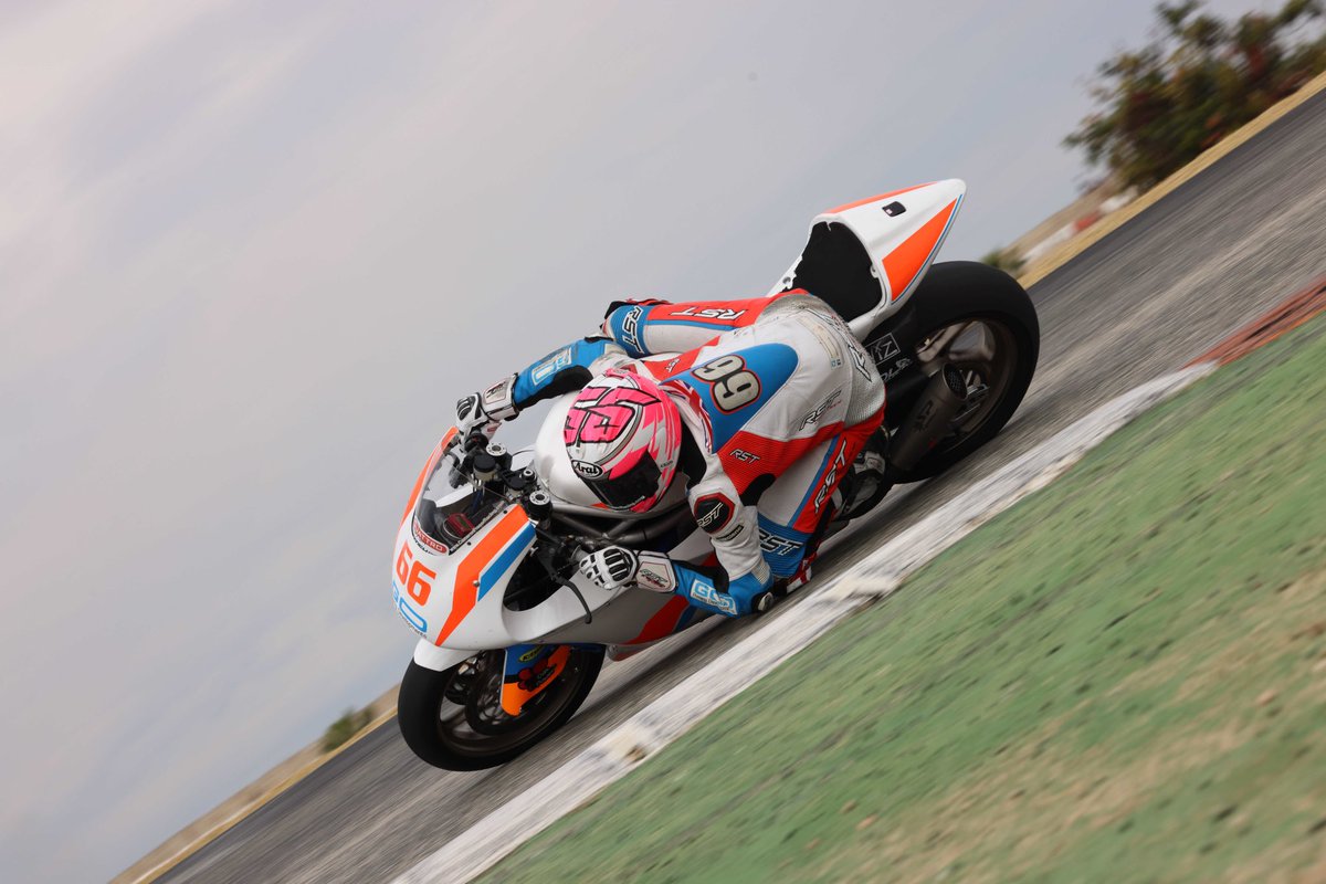cameronfraser66's tweet photo. Spanish test 🇪🇸✅ Really happy with how it went, getting up to speed quickly and beating my personal best lap time fairly comfortably. We missed out on 2 of the days due to poor weather 🌦 but very much enjoyed my time out there with @goracingdev team. https://t.co/3dNYYYNSDZ