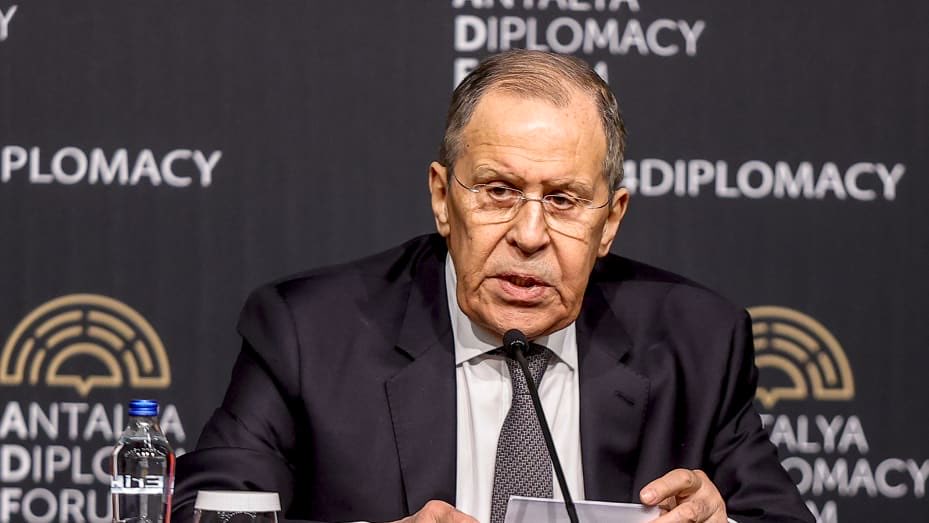LinkeviciusL's tweet photo. BREAKING: #Lavrov stated in Antalya, that #Russia ‘did not attack #Ukraine’. He still pretends to  believe, that whole world is just morrons. https://t.co/FVeFg76MDf