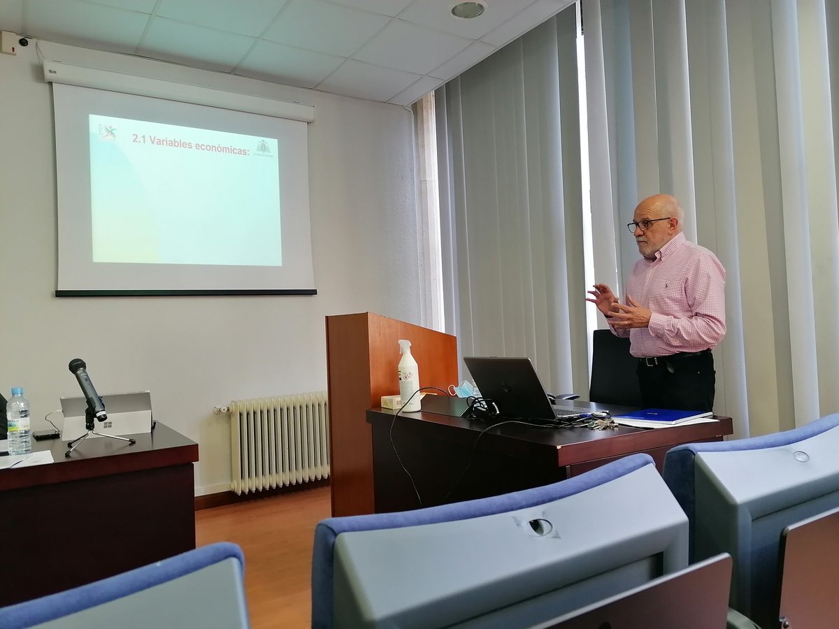 perezlevi's tweet photo. Today, Prof. Plรกcido Rodrรญguez has been promoted to the position of full professor. The committee highlighted his long academic career and his contributions to the field of sports economics #VeryWellDeserved https://t.co/NOFJyiyQEu