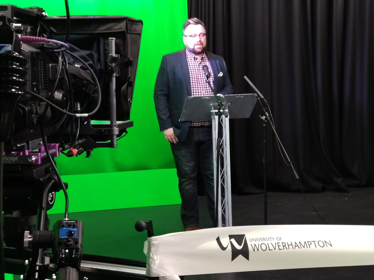 👏@ThatRobinGray, @CreateCentralUK member says: 

Working closely with industry is the best way to address the #skills gap that we see as a real issue for the creatives content sector - and that is why
partnerships help!
@wlv_uni #wlvscreenschool official opening happening NOW!!