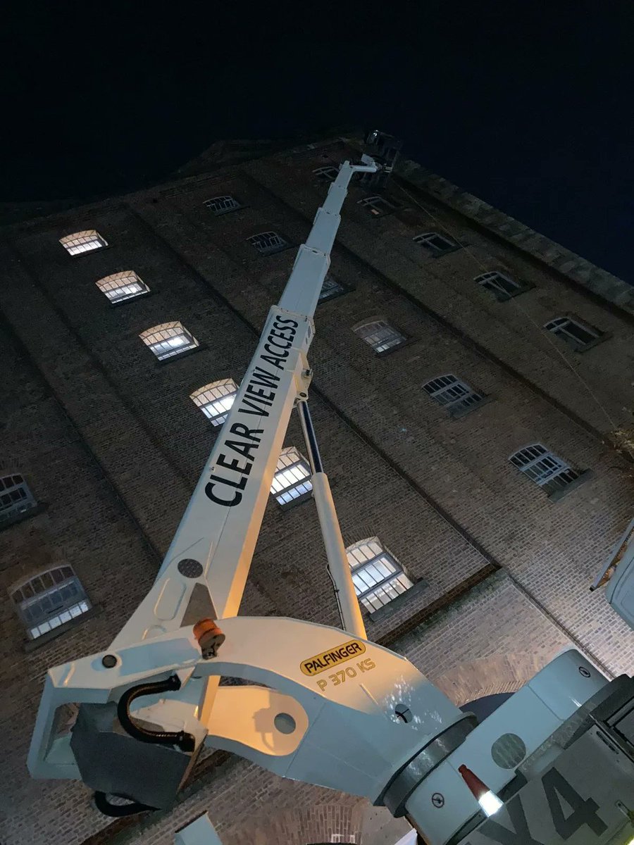 PhoenixPCC1's tweet photo. HIGH LEVEL WINDOW CLEANING
We arrive on site at 5am for this client to ensure we can access all areas before it gets busy and interrupts their guests
https://t.co/B4SYnZTcN1
#windowcleaning #pcc #manchester #cherrypicker #accessequiptment #highlevelwindowcleaning https://t.co/anTCPMIcNx