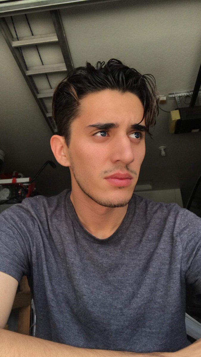 Dumbifier's tweet photo. Here's a bit of a face reveal to #nsfwtwt

I found this old gem a few days ago, one of the few photos of me that I'm fully comfortable in. https://t.co/aOH8v6WmEp