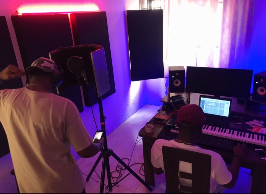 LevelsLagos's tweet photo. Always a vibe @LevelsLagos. DM to book a session. Listen to our songs here: https://t.co/6MmVU9A6tX https://t.co/j9M5ohdss3