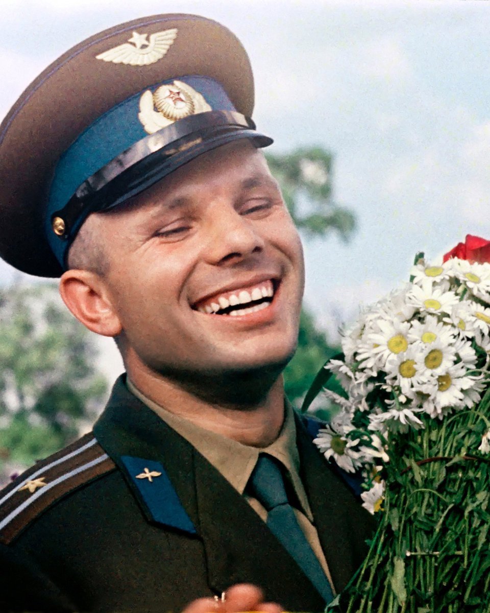 KrivonosMA's tweet photo. Сегодня день рождения Юрия Гагарина! Юра, мы помним!

#9марта #СвоихНеБросаем #ДавайЗаМир https://t.co/tcOGRjT5P9