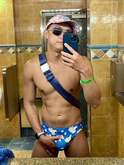 I&rsquo;ve been cruisin&rsquo; 🛳 https://t.co/rzcEJVFmTV<a href="/tag/tbt"class="tags"><span>#tbt</span></a><a href="/tag/behindthescenes"class="tags"><span>#behindthescenes</span></a><a href="/tag/goodtimes"class="tags"><span>#goodtimes</span></a>